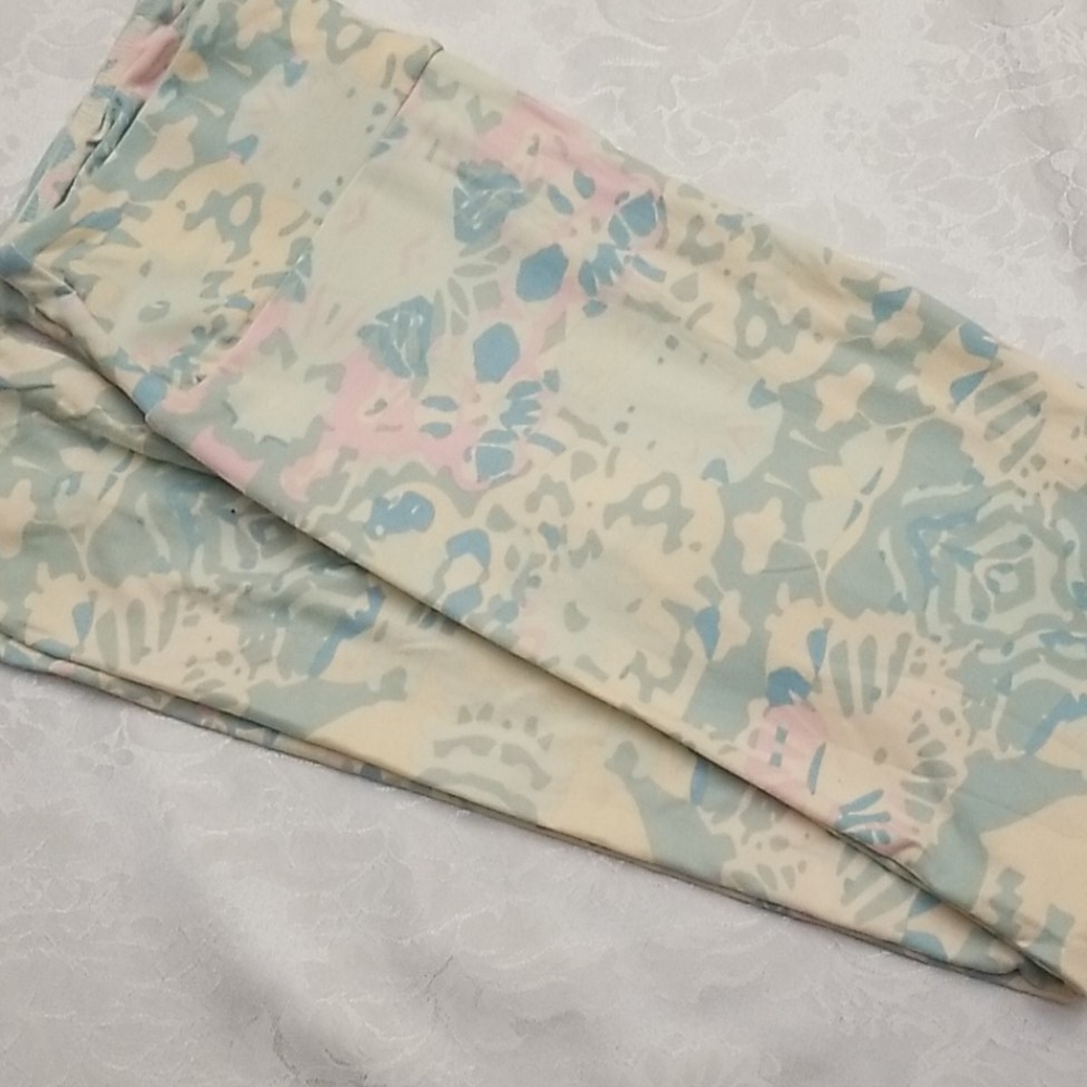 Lularoe one size leggings